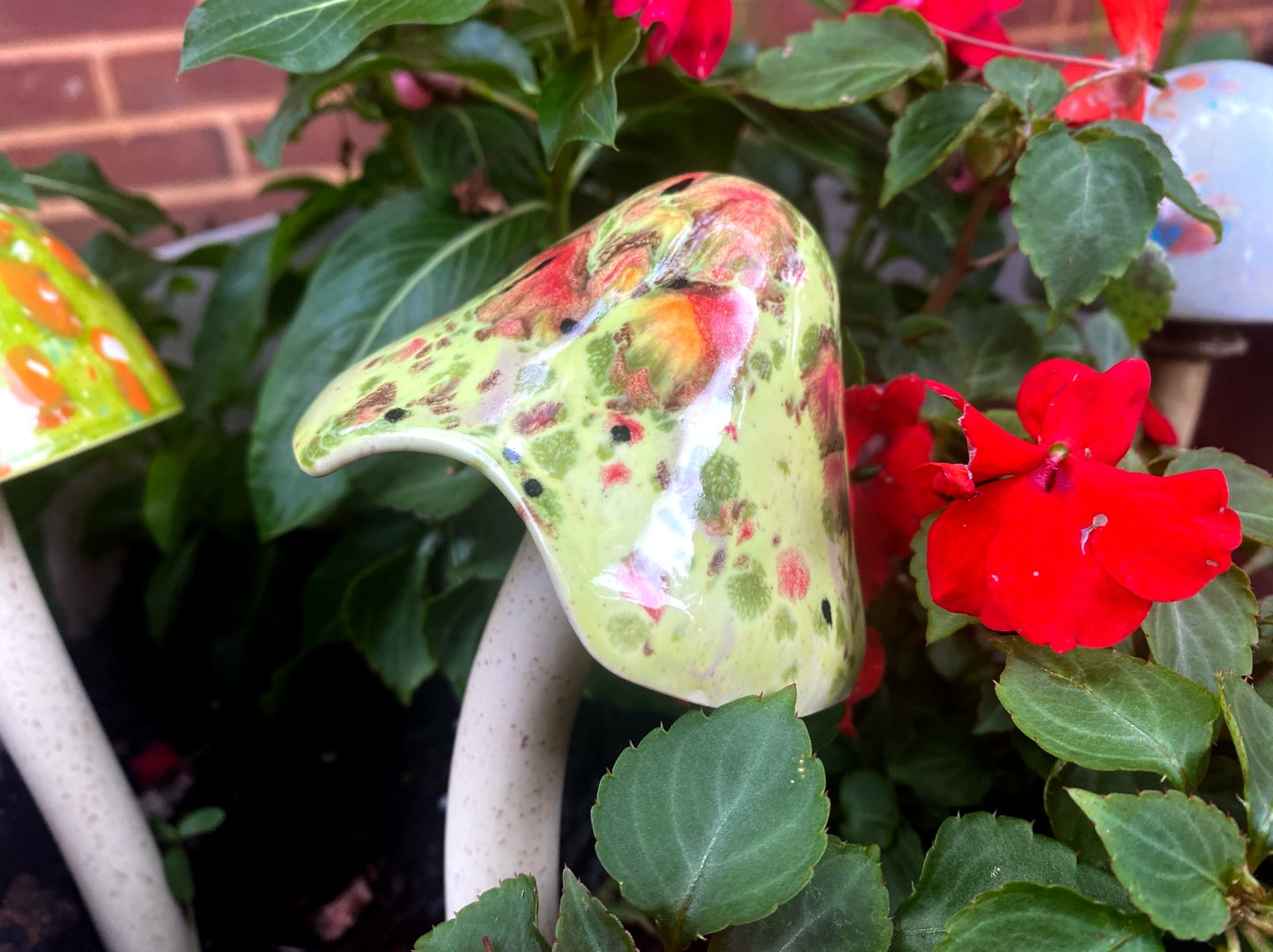 Garden Mushroom: Speckled Light Green & Pink