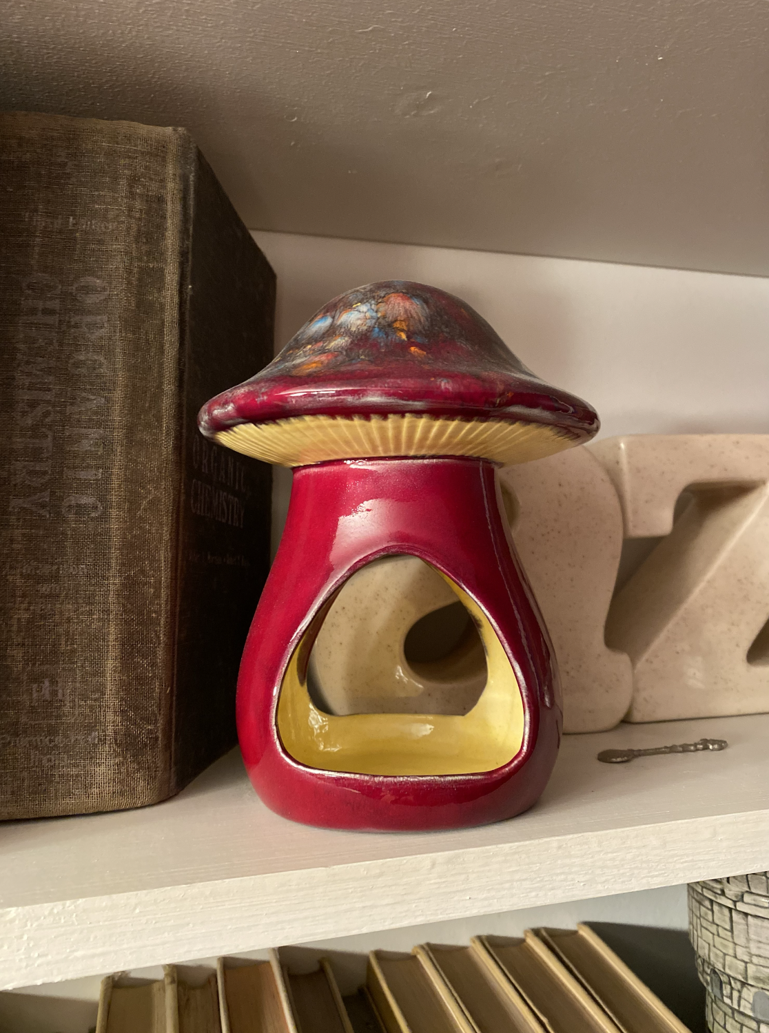 Tealight Mushroom: Burgundy & Yellow