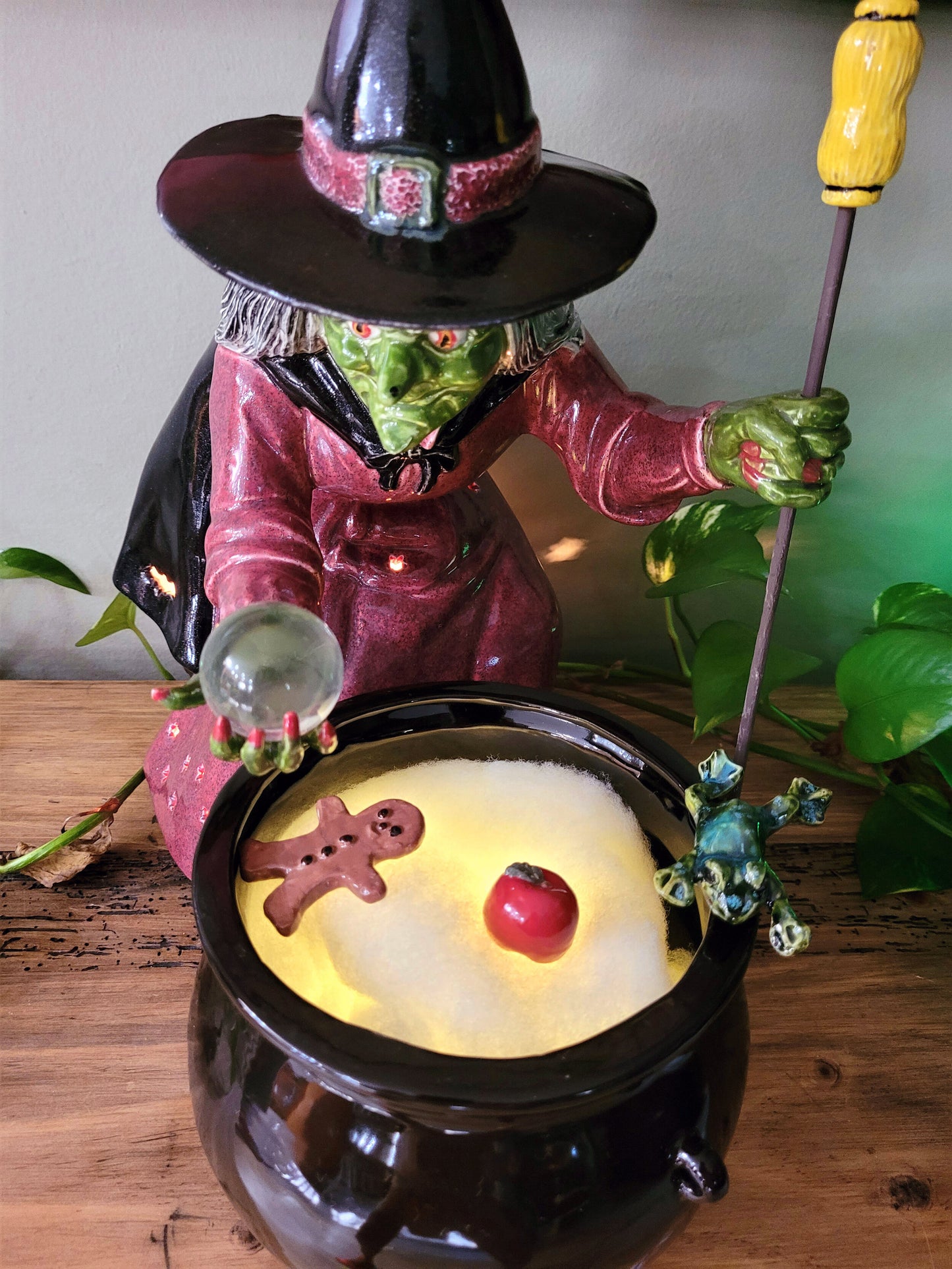 Wicked Witch & Caldron that lights up.